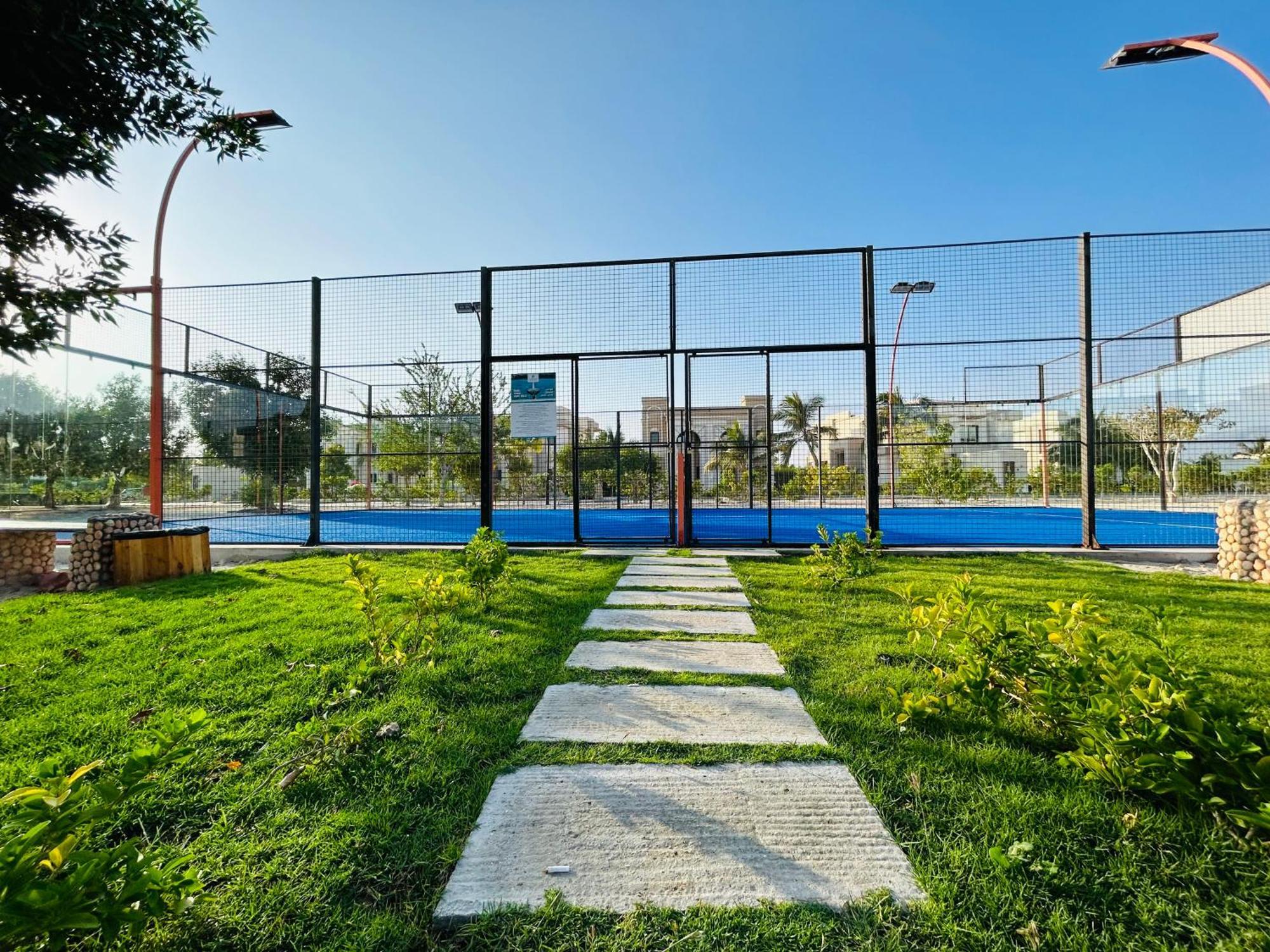 1-bedroom On Forest Island & Oceanside View Apartment